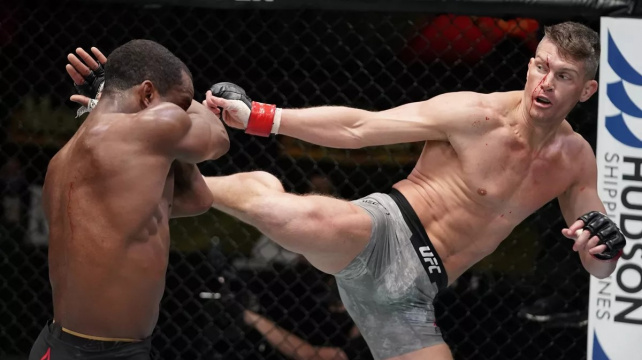 Karatista Stephen Thompson vyškolil ranaře Geoffa Neala a ukázal, proč je jedním z nejlepších strikerů v UFC