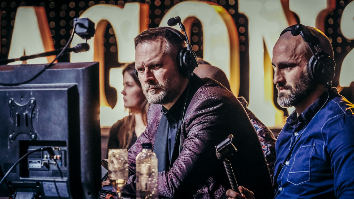 Hledat celebrity a propichovat bubliny. Ondřej Novotný nastínil, jak by mohl český box přilákat diváky