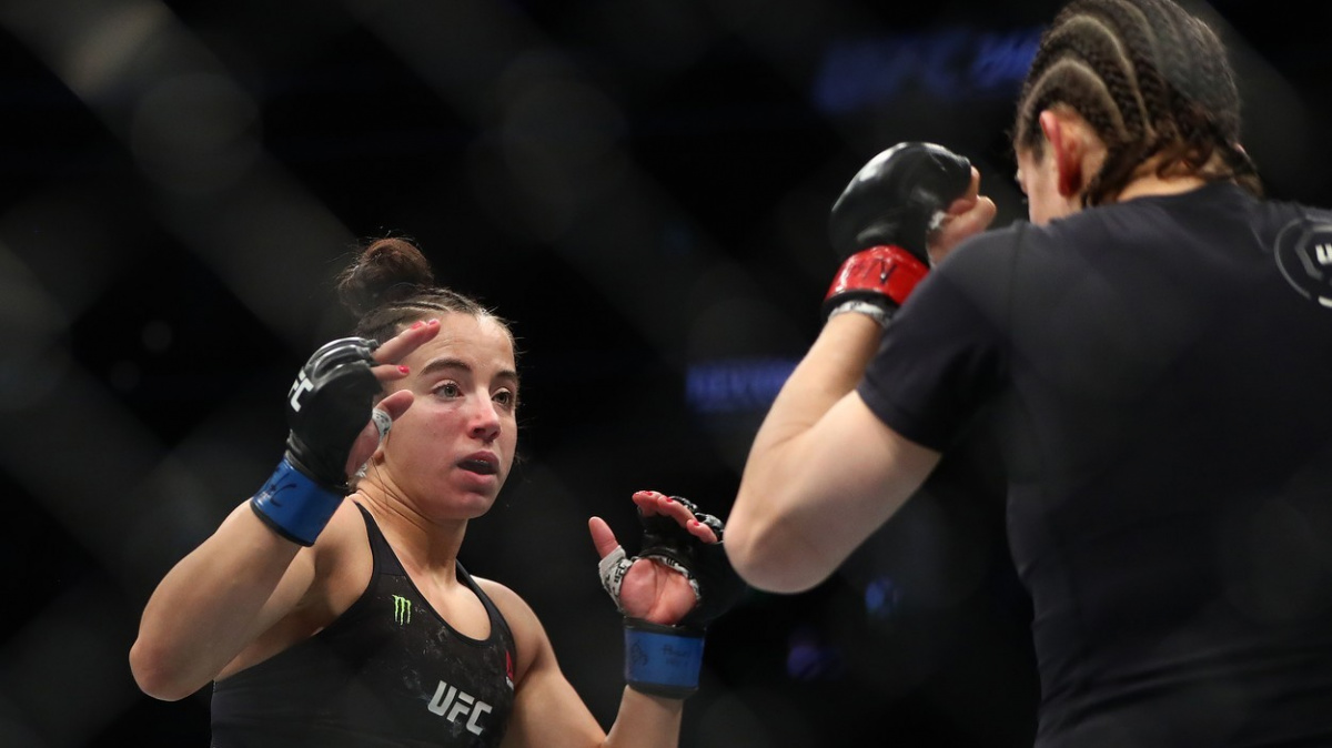 Maycee Barber chce být nejmladší šampionkou v UFC. V cestě za jejím snem jí bude stát tvrdá Alexa Grasso