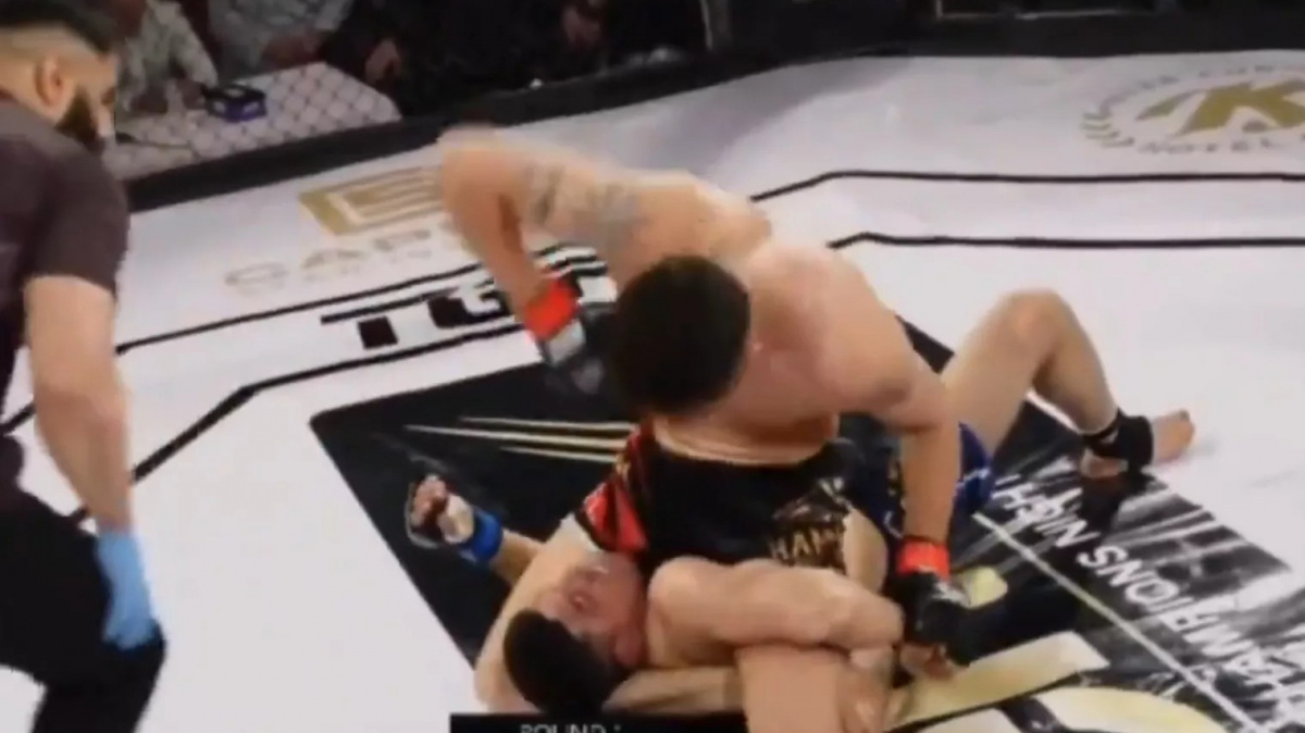 Brutální ukončení i nevybíravé škrcení. To jsou běžné zápasy v jediné MMA organizaci v Afghanistánu