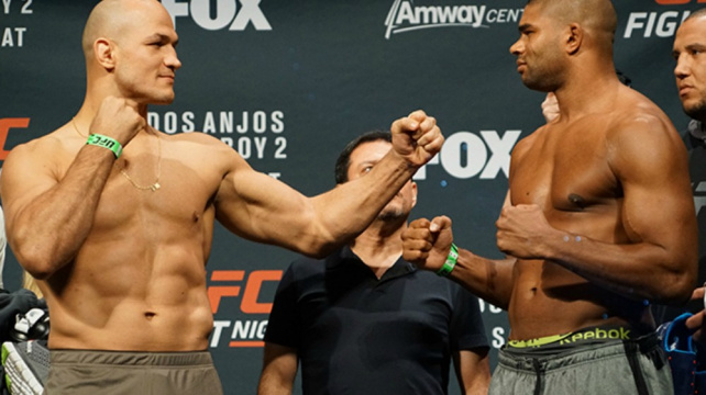 UFC pokračuje v čistce a rozvázalo smlouvy se dvěma legendárními bojovníky