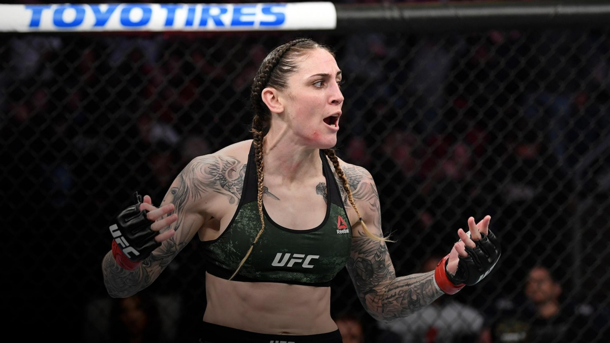 Anderson po prohraném titulovém zápase končí v UFC a naznačila konec pérové váhy