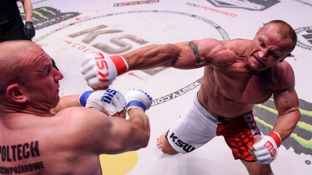 Pudzianowski se obřího Senegalce v kleci nedočkal a s náhradníkem zametl za minutu a deset vteřin