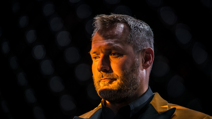 Neříká pravdu a vybírá si soupeře: Šéf Oktagonu se ostře pustil do Matěje Peňáze