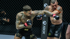 Nieky Holzken vs John Wayne Parr