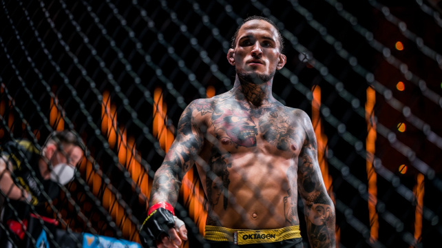 Marek Bartl doufá v rychlé KO. Karol Ryšavý podle něj není komplexní zápasník, mezery vidí v postoji i na zemi