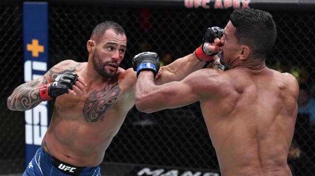 Santiago Ponzinibbio odmítl prohrát a v nejlepším zápase večera ukázal obrovské srdce