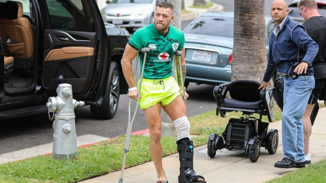 Nezastavitelný McGregor, na podzim bude boxovat na vozíku, výtěžek půjde na charitu