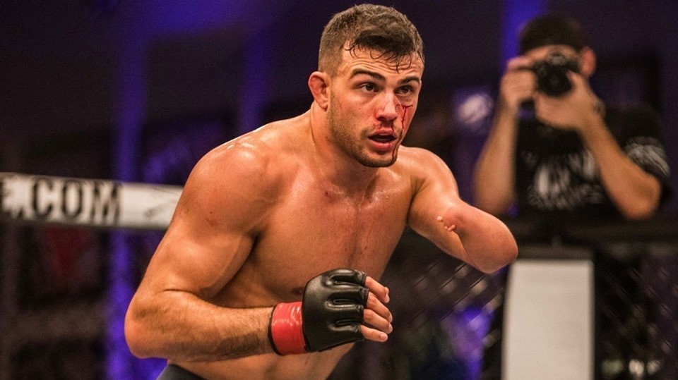 Jednoruký MMA bojovník Nick Newell se dočkal filmového zpracování svého neuvěřitelného příběhu