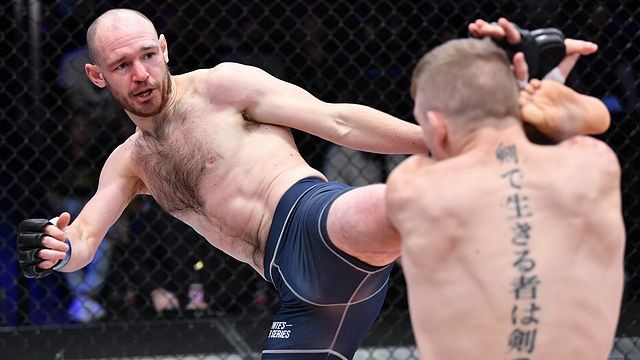 Zkušenosti rozhodly, talentovaný Skot šel k zemi KO a Dana White vítězi tleskal ve stoje