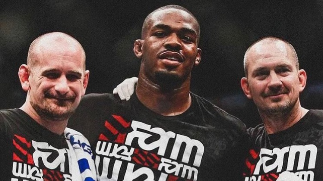 Nekompromisní trenér: Jones nesmí do gymu, dokud neskoncuje s alkoholem