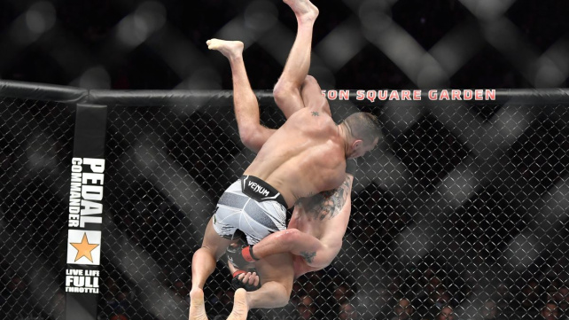 Totální válka! Gaethje s Chandlerem předvedli nejdrsnější zápas roku