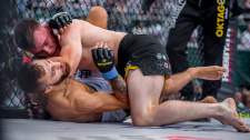 Tomáš Kvapil vs. David Mora
