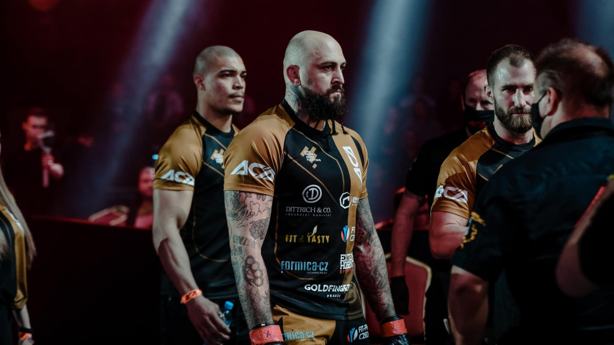 Hořká chuť prohry. Je to humus, ale jede se dál, vzkazuje Martínek z Běloruska