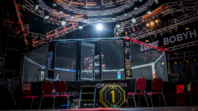 Prokletý turnaj v Ostravě se ruší, Oktagon musí zpět do pevnosti. “Obrovsky nás to poškozuje,” říká Novotný