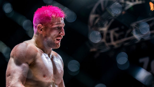 Máma chce, abych už s MMA skončil, rodina má strach o mé zdraví, přiznal David Kozma