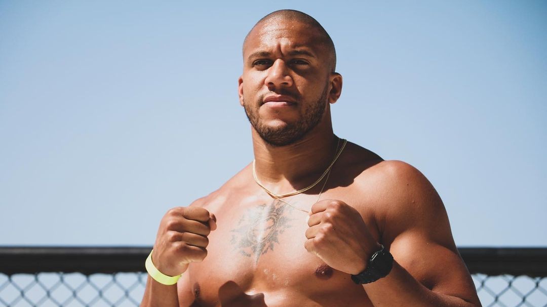 „Hodný uličník“ Ciryl Gane je připraven na finálního bosse své videohry, sparingy prý bývaly vyrovnané