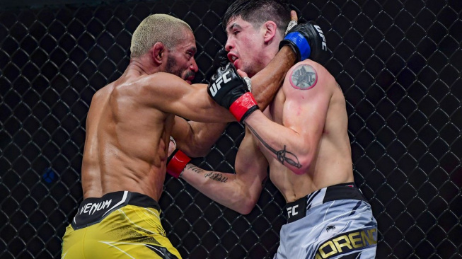 Ukázka prvotřídního MMA! Figueiredo v úžasné bitvě ukořistil šampionský pás, chce ale odvetu v Mexiku