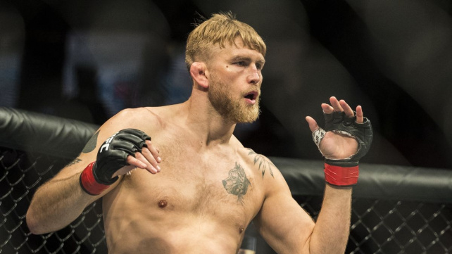 Druhý konec švédského vikinga? Gustafsson náhle odstoupil z prosincového zápasu