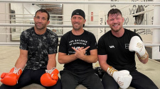 Někdejší nepřátelé Luke Rockhold a Michael Bisping na společném tréninku