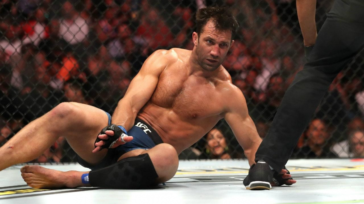 Tráva, houbičky a ne až tak tvrdý trénink. Svéráz Rockhold se pokusí o pohádkový comeback