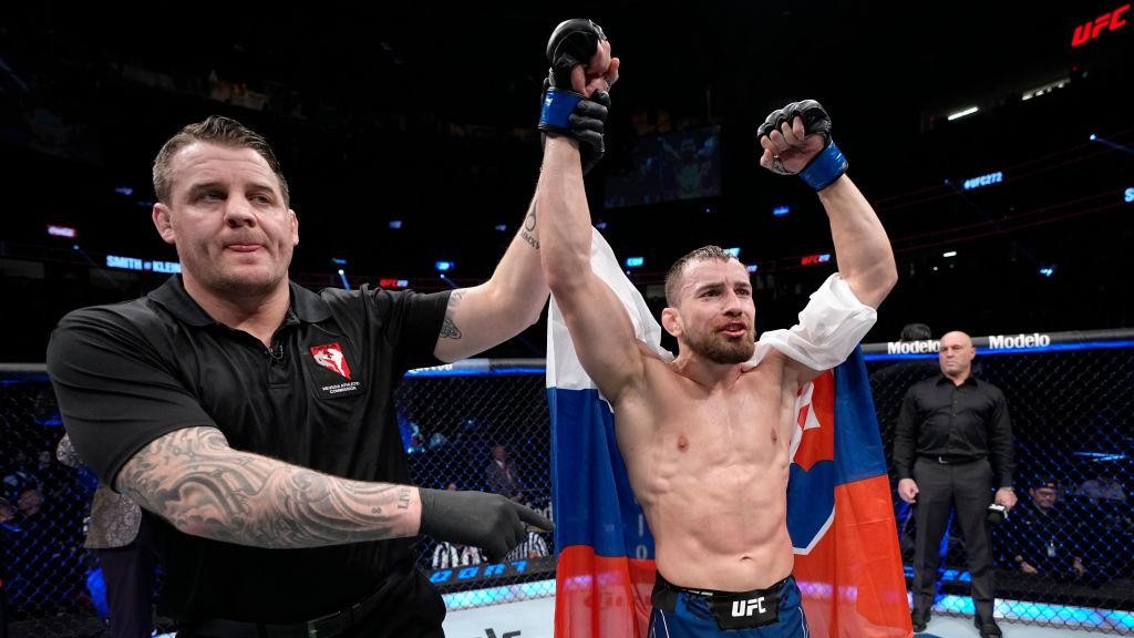 Risk se vyplatil, Klein získal v UFC důležité druhé vítězství