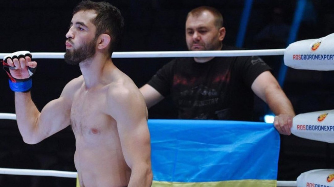 Z bojovníka válečníkem. MMA zápasník odvolal svůj souboj v UFC a jde bránit Ukrajinu