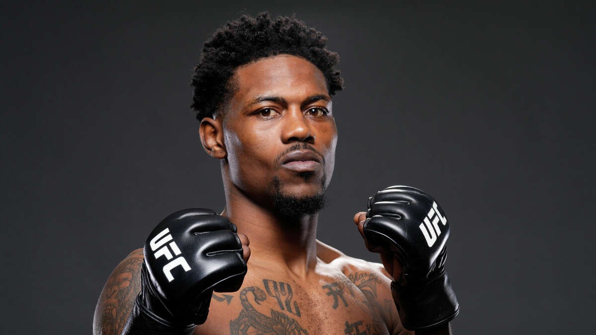 Kevin Holland pomohl zastavit střelce, který chtěl vraždit v restauraci