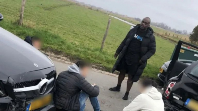 Lupiči si vybrali špatný dům, patřil totiž slavnému bojovníkovi a ten je utéct nenechal