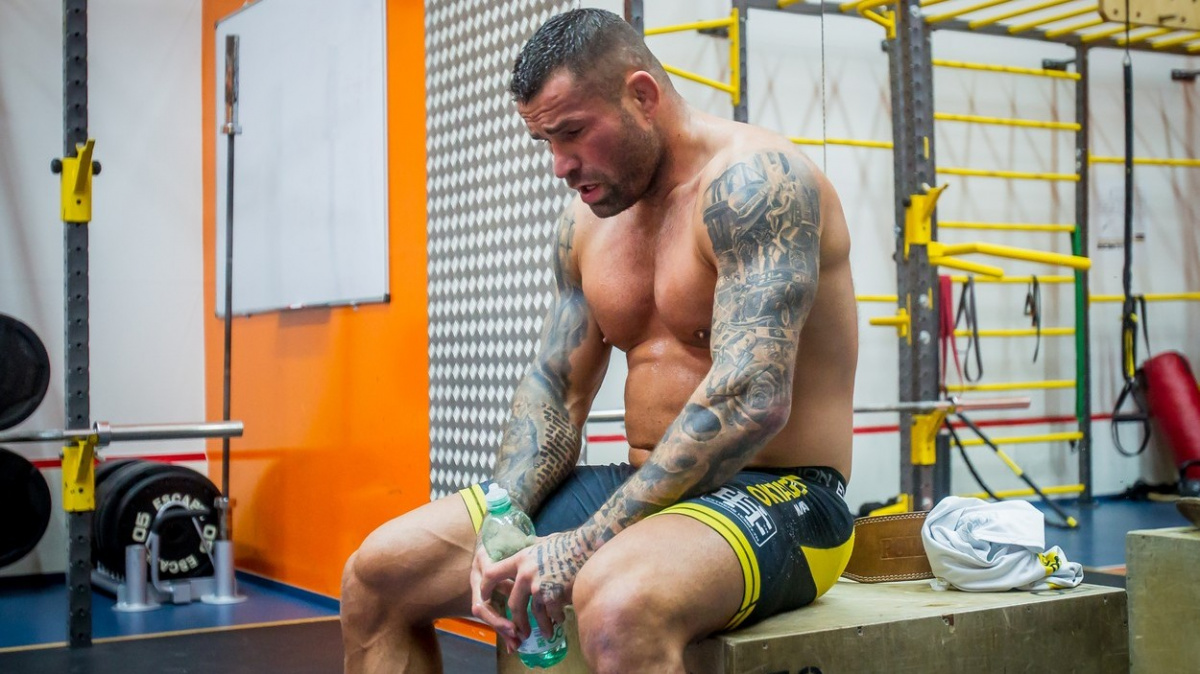 Vémola při shazování procházel peklem. "Tohle je o zdraví a je to víc kulturistika než box," vzkázal Marpo