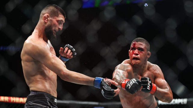 Na otočku 36: Ohlédnutí za UFC 273, Oktagonem a výhled na tento víkend