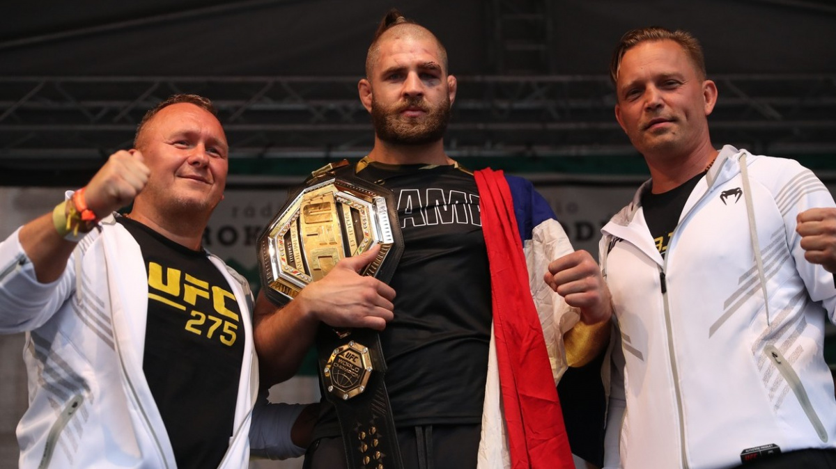 Procházka chce ukázat, že je opravdovým šampionem. S UFC prý řešil i možnost zápasu doma