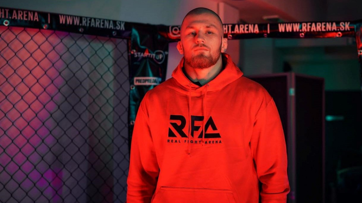 Šestkrát se mu změnil soupeř, ani tak se ale Dominik Humburger zápasu nedočkal