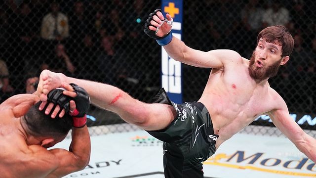 Said Nurmagomedov předvedl exhibici kopacích technik, po vítězství si řekl o někoho z top 10