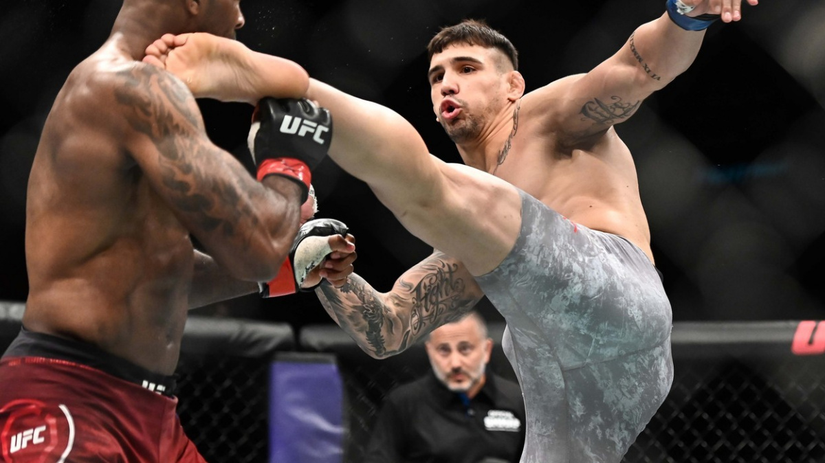 Rakič dostal v zákulisí facku od naštvaného kolegy. Jsi srab a lůzr, kterého jsem poslal do důchodu, vzkázal útočníkovi