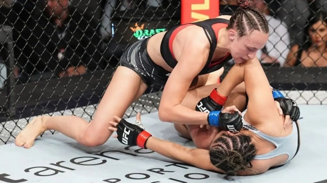 Skvělý návrat české bojovnice! Lucie Pudilová ve svém comebacku do UFC ukončila Číňanku brutálními lokty