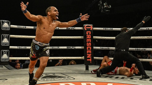 Další veterán UFC se blýskl v boxu bez rukavic, vítězství na extra rychlé KO slavil i jeho bratr