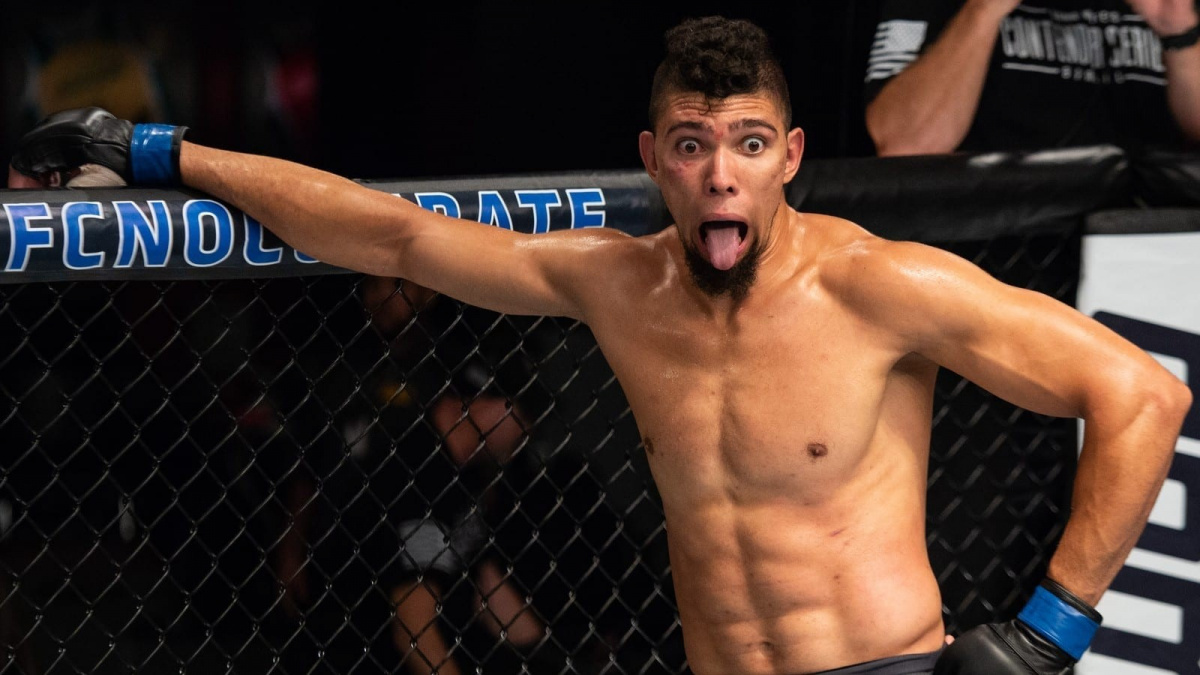 Budu bojovat jako robot, s Ankalaevem mezi námi není žádná zlá krev, říká Johnny Walker