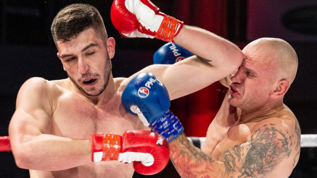 PML má dalšího šampiona, Maďar přijel jako náhradník, české thaiboxery ale rozsekal lokty