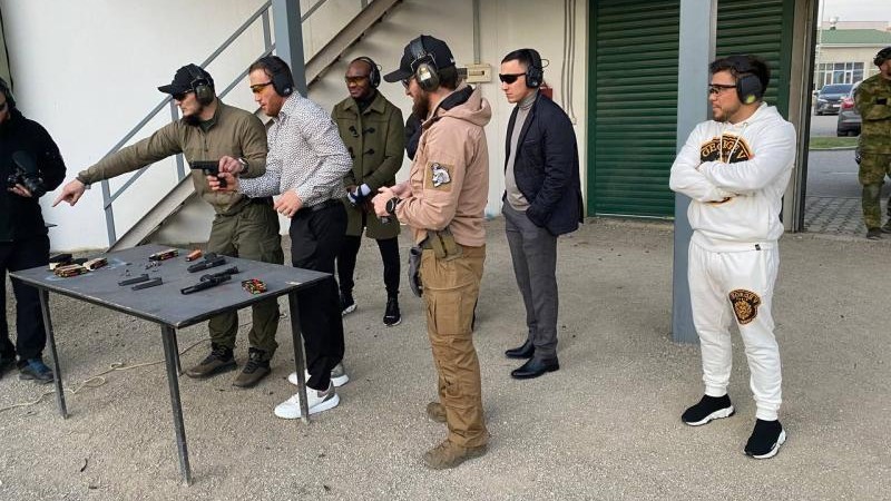 Bez ohledu na válku. Bojovníci z UFC bavili syna čečenského diktátora Kadyrova