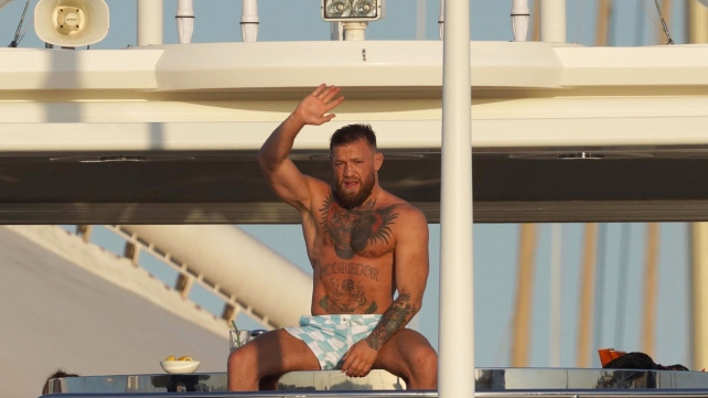 McGregor má na krku další obvinění z napadení, žena před ním prý musela z jachty utéct skokem do moře