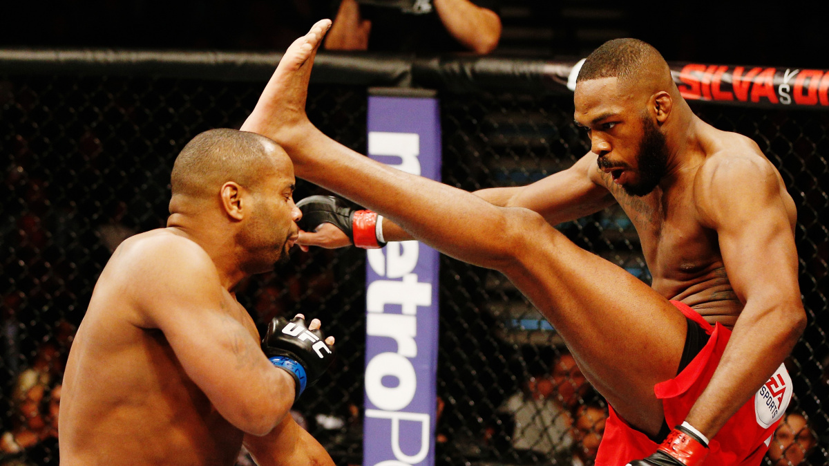 Válečná sekera zakopána. Bývalí nesmiřitelní rivalové Jones a Cormier si vyměnili komplimenty