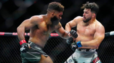 Chris Curtis vs. Kelvin Gastelum