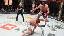 Mamed Khalidov a Scott Askham
