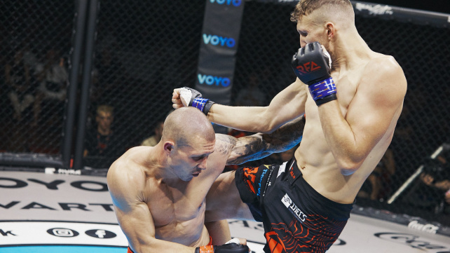 Problémy před RFA 11, dva bojovníci z hlavních zápasů odstoupili. Přihlásil se ale zajímavý náhradník a ve hře bude titul