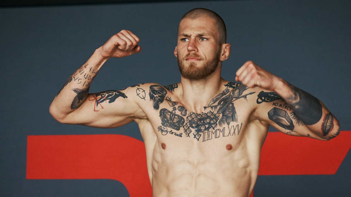 Komplikace na vážení před RFA 11, jeden z bojovníků musel do nemocnice