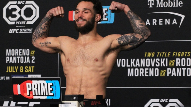 Zápas na poslední chvíli mu pravděpodobně zachránil život. Nováčkovi v UFC zjistili mozkovou nemoc