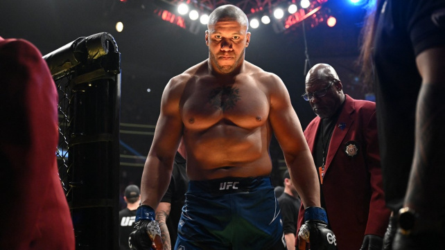 Zatímco ničil soupeře v kleci, tak mu vybílili byt. Ciryl Gane se stal obětí oblíbené taktiky zlodějů