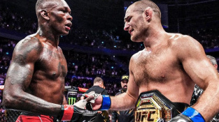 Největší překvapení v historii UFC! Strickland přestřílel Adesanyu a stal se novým šampionem