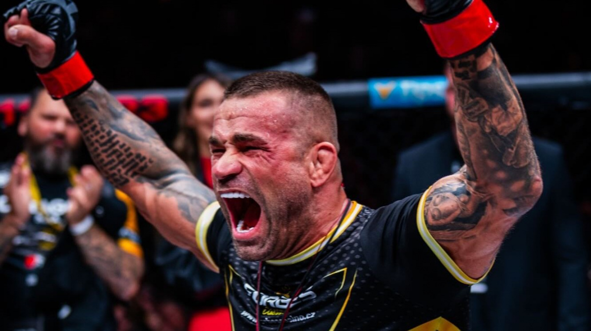 Vémola zůstane v Oktagonu, oznámil Ondřej Novotný a naznačil, kolik dostane peněz za bitvu s Véghem